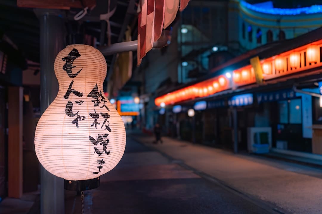 判赔8000多万元！抖音副总裁回应；蔡崇信承认阿里与苹果协作；突发！停止兼并；网络反常无法买卖？富途：已修正；巴菲特再度出手